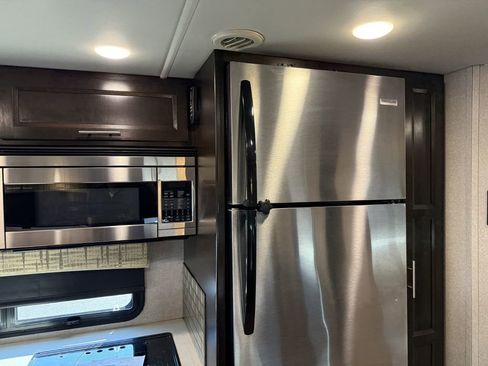 Used 2018 RAM 5500 SLT w/ Quick Order Package 29G SLT image 69