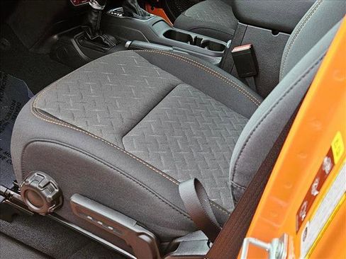 New 2025 Jeep Gladiator Mojave w/ Convenience Group image 4