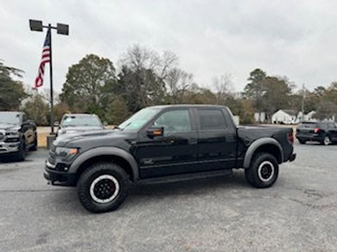 Used 2014 Ford F150 Raptor w/ Equipment Group 801A Luxury image 2