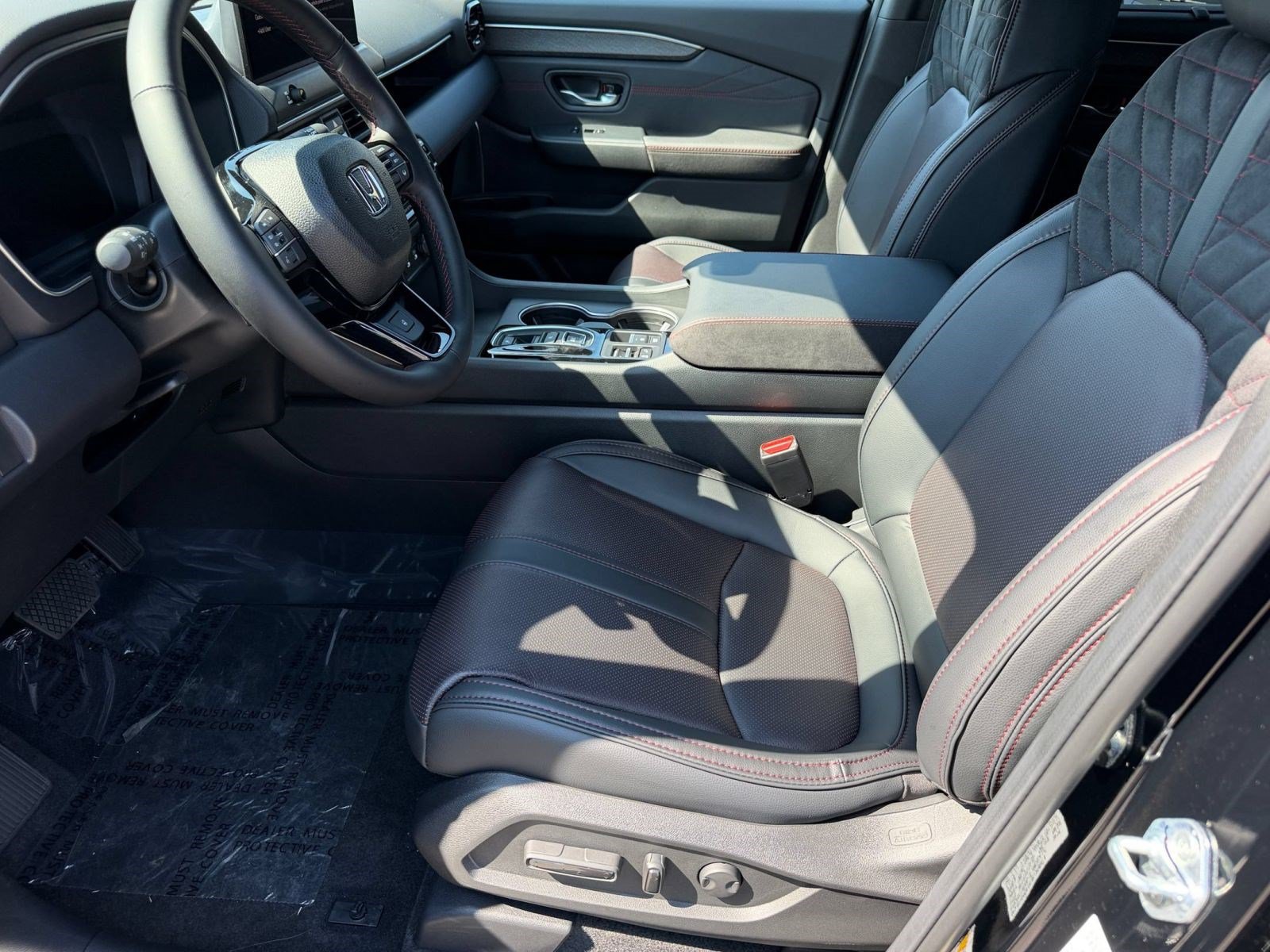 New 2026 Honda Pilot Black Edition image 5