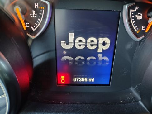 Certified 2020 Jeep Gladiator Sport image 20
