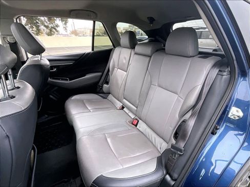Used 2022 Subaru Outback Limited image 28