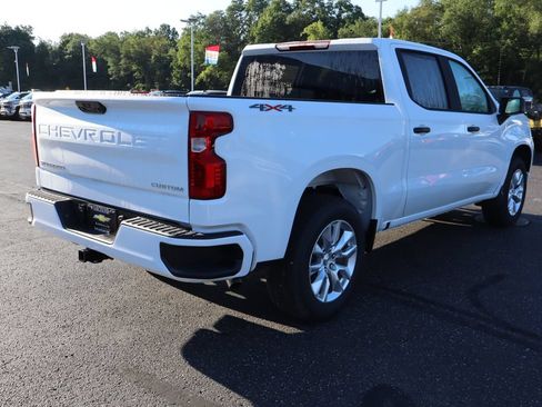 New 2026 Chevrolet Silverado 1500 Custom AWD/4WD image 4