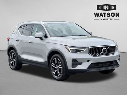 Used 2024 Volvo XC40 B5 Core