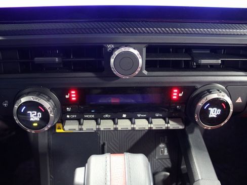 Used 2024 Toyota Tacoma TRD Pro image 30