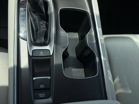 Used 2020 Honda Accord EX image 25