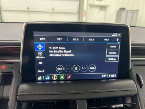 Used 2021 Chevrolet Suburban LT AWD/4WD image 14