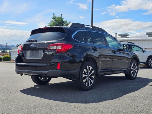 Used 2015 Subaru Outback 2.5i Limited AWD/4WD image 4