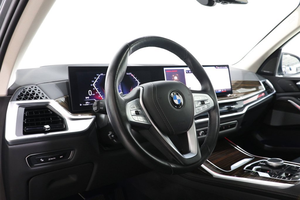 Used 2026 BMW X7 xDrive40i AWD/4WD image 14