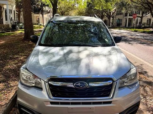 Used 2017 Subaru Forester 2.5i w/ Alloy Wheel Package AWD/4WD image 2