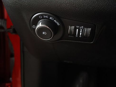 Used 2023 Jeep Compass Latitude AWD/4WD image 33