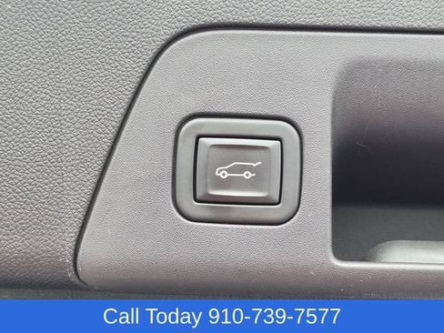 Used 2023 Buick Envision Essence FWD image 33