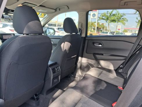 Used 2026 Nissan Rogue SV FWD image 8