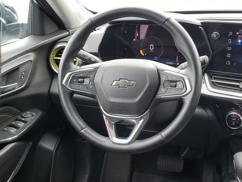 Certified 2025 Chevrolet Trax ACTIV w/ Driver Confidence Package FWD image 25