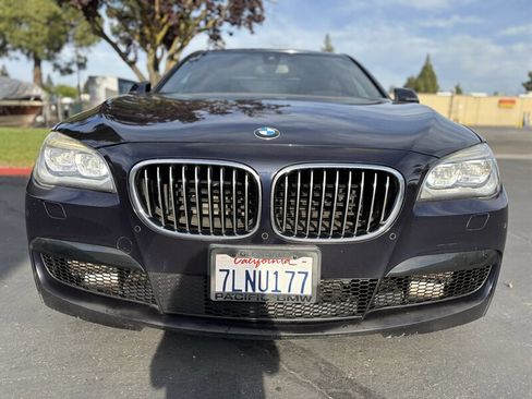 Used 2015 BMW 750i image 4