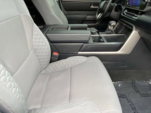 Used 2023 Toyota Tundra SR5 w/ SR5 Convenience Package AWD/4WD image 15