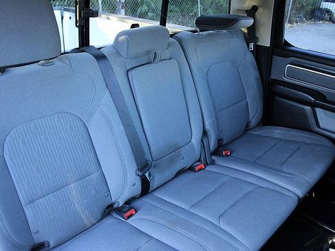 Used 2019 RAM 1500 Big Horn RWD image 16