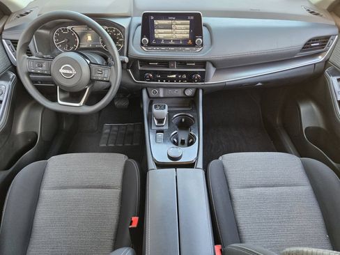Used 2023 Nissan Rogue SV AWD/4WD image 22
