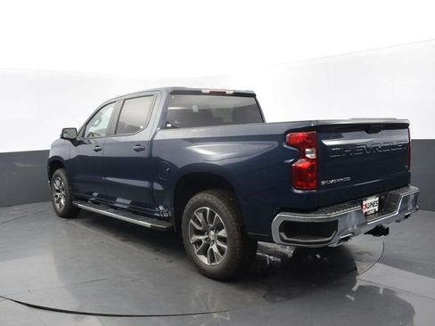 Used 2021 Chevrolet Silverado 1500 LT AWD/4WD image 7