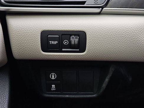 Used 2019 Honda Accord EX image 22