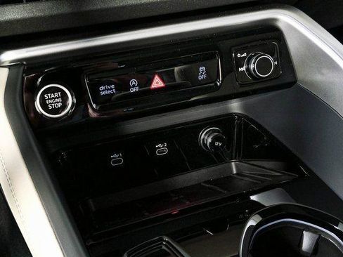 New 2026 Audi Q5 Premium AWD/4WD image 17