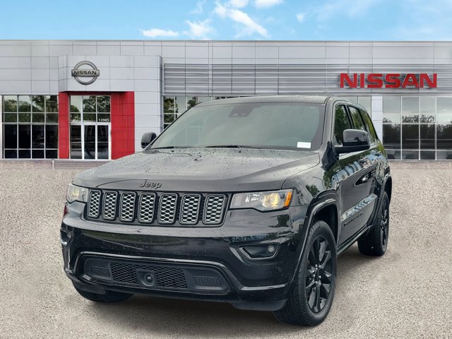 Used 2022 Jeep Grand Cherokee Laredo AWD/4WD image 3