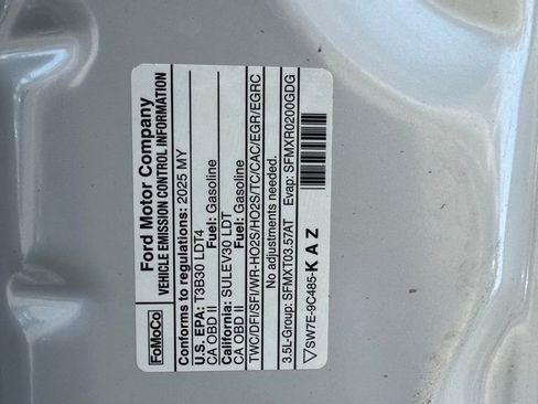 Used 2025 Ford Expedition Platinum image 30