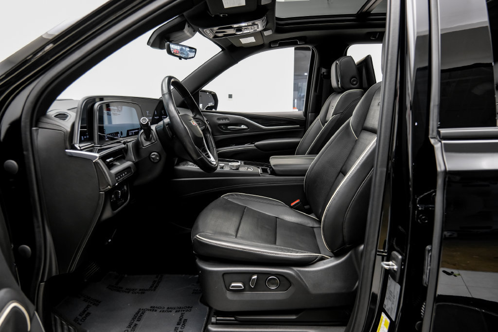 Used 2021 Cadillac Escalade ESV Sport AWD/4WD image 6