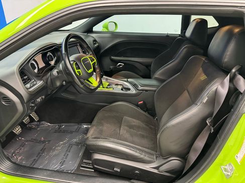 Used 2023 Dodge Challenger R/T Scat Pack RWD image 11