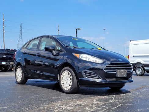 Used 2018 Ford Fiesta S FWD image 1