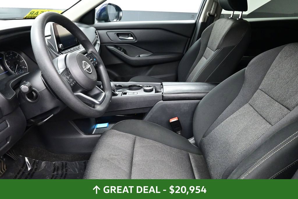 Used 2024 Nissan Rogue SV AWD/4WD image 29
