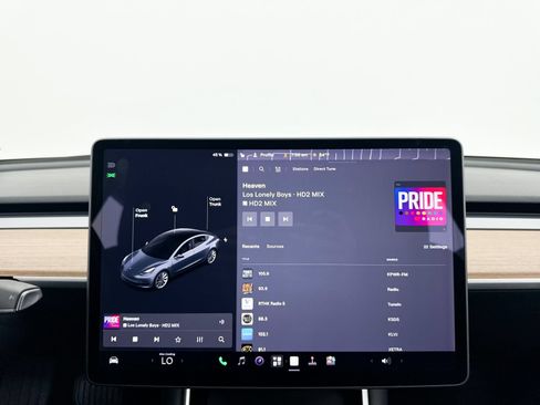 Used 2018 Tesla Model 3 Long Range RWD image 5