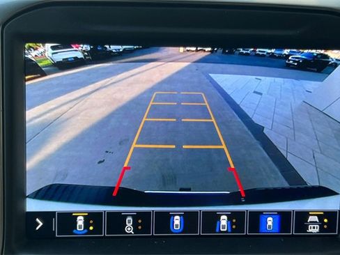 Used 2021 Chevrolet Silverado 2500 LTZ w/ LTZ Premium Package image 27