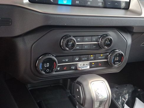 New 2026 Ford Bronco Outer Banks AWD/4WD image 12