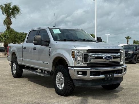 Certified 2019 Ford F250 XLT w/ XLT Value Package AWD/4WD image 3