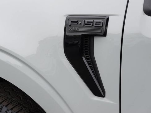 Used 2024 Ford F150 XLT w/ XLT Black Appearance Package AWD/4WD image 13