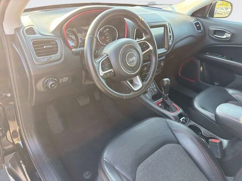 Used 2018 Jeep Compass Trailhawk AWD/4WD image 22