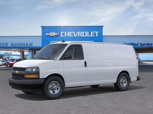 New 2026 Chevrolet Express 2500 RWD image 2