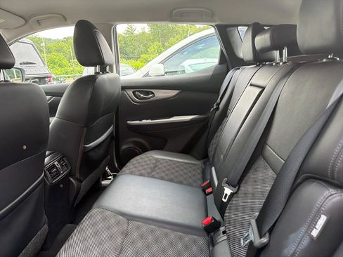 Used 2020 Nissan Rogue Sport SV w/ Technology Package AWD/4WD image 19