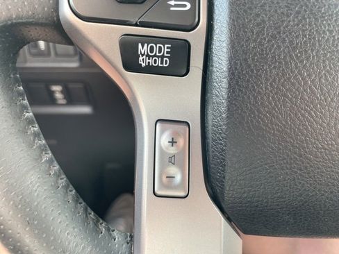 Used 2018 Toyota 4Runner SR5 image 26