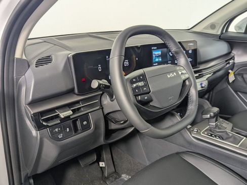 New 2026 Kia Sportage EX FWD image 11