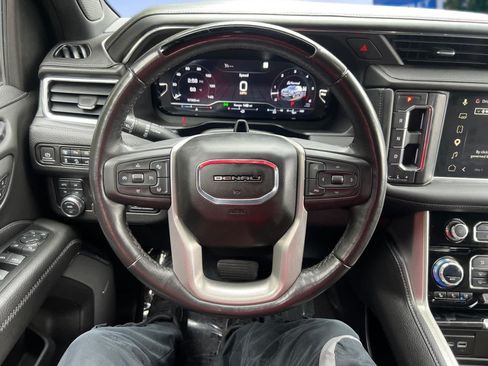 Certified 2023 GMC Yukon XL Denali w/ Denali Reserve Package AWD/4WD image 16