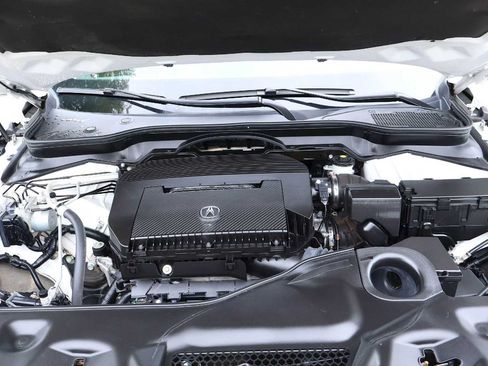 Certified 2024 Acura MDX FWD w/ Technology Package image 9