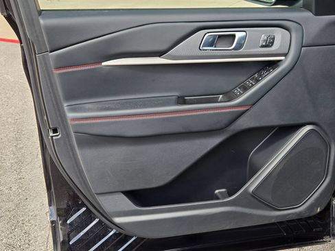 Used 2025 Ford Explorer ST AWD/4WD image 10