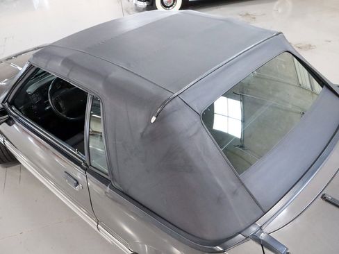 Used 1990 Ford Mustang GT RWD image 5