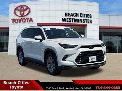 Certified 2025 Toyota Grand Highlander AWD Hybrid image 1