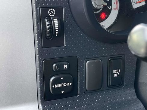 Used 2014 Toyota FJ Cruiser 4WD w/ Upgrade Package image 17