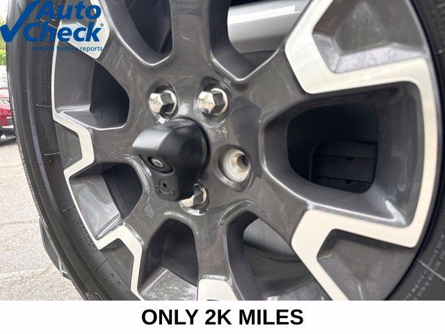 Used 2024 Jeep Wrangler Unlimited Sahara AWD/4WD image 15