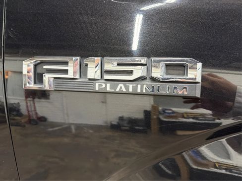 Used 2015 Ford F150 Platinum w/ Equipment Group 701A Luxury AWD/4WD image 45