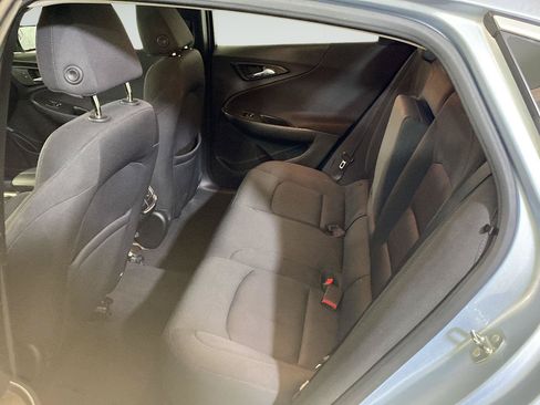 Used 2018 Chevrolet Malibu LT FWD image 14